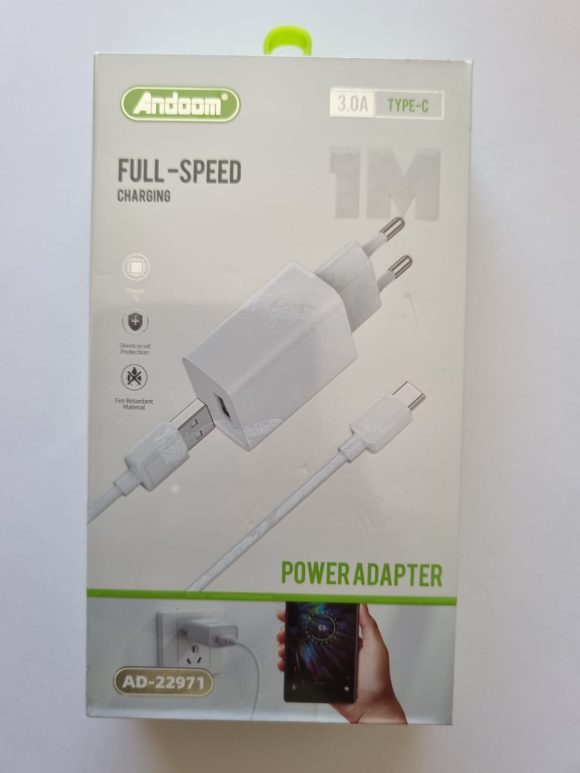 CARGADOR 3.0A TIPO C CON CAJA CABLE BLANCO